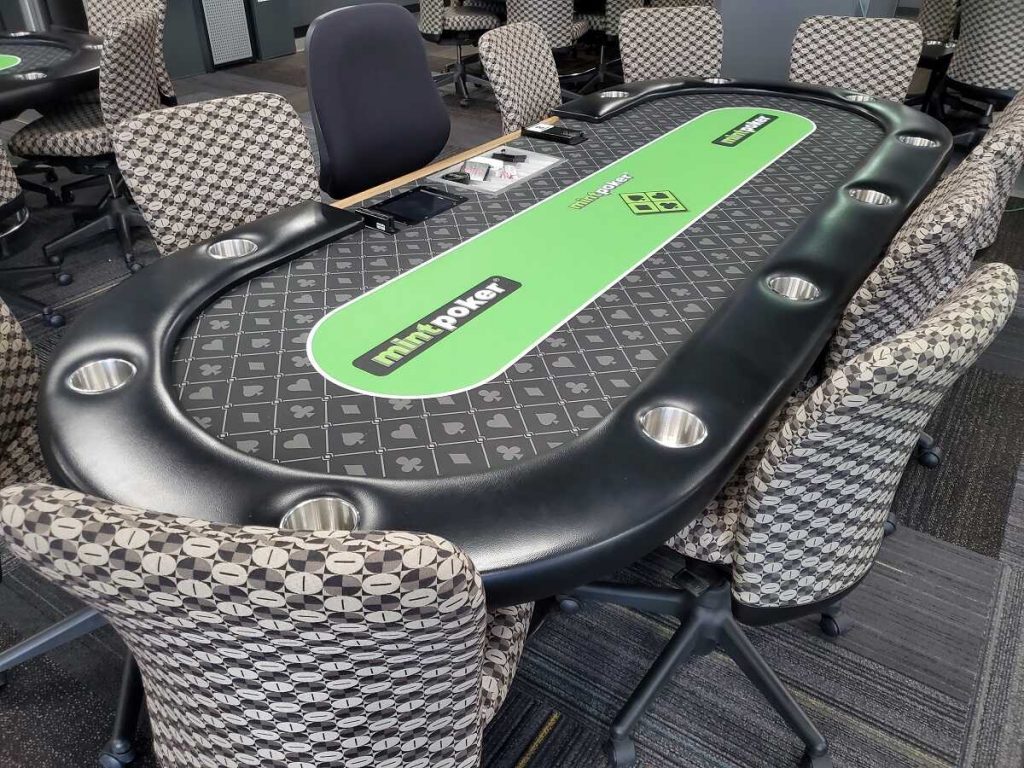 Ultimate Poker Tables in Woodcreek. Houston Poker Tables